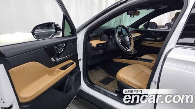 Lincoln Corsair 2021 — photo 13