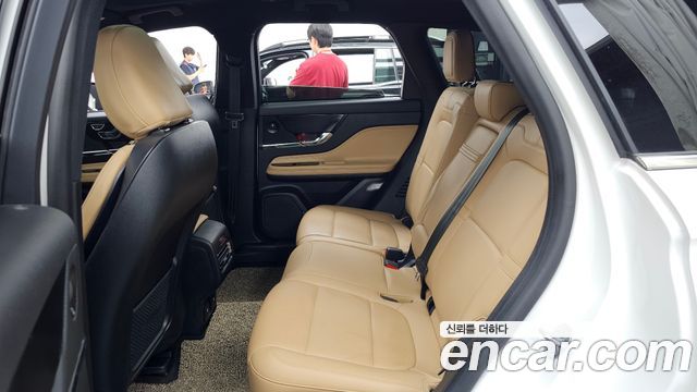 Lincoln Corsair 2021 — photo 16