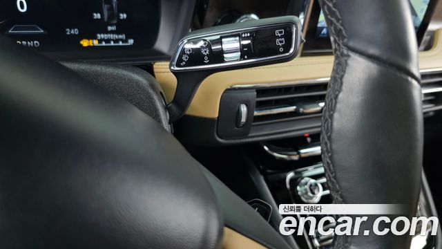 Lincoln Corsair 2021 — photo 27