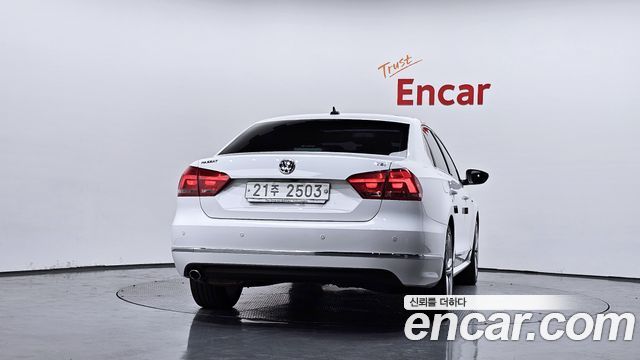 Volkswagen Passat 2015 — photo 4