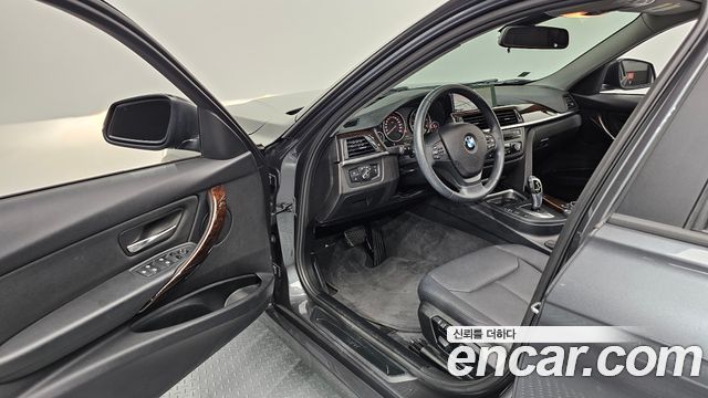BMW 3-Series 2015 — photo 10