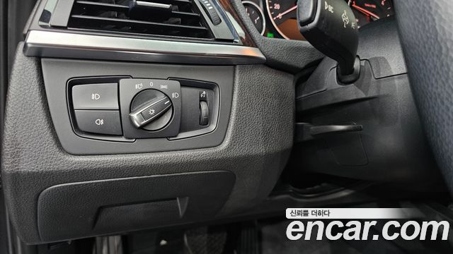 BMW 3-Series 2015 — photo 14