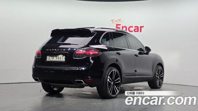 Porsche Cayenne 2013 — photo 2