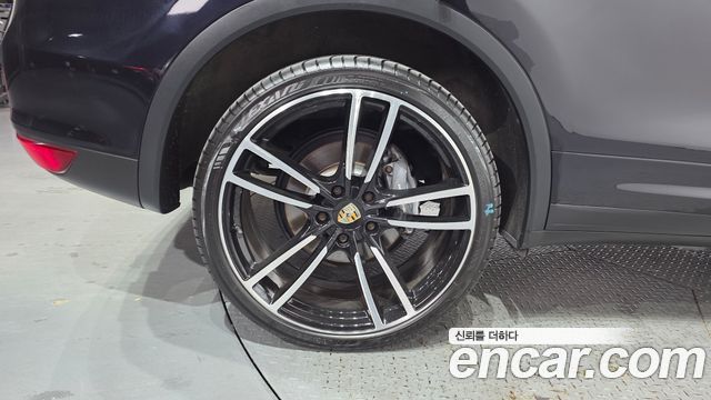 Porsche Cayenne 2013 — photo 5