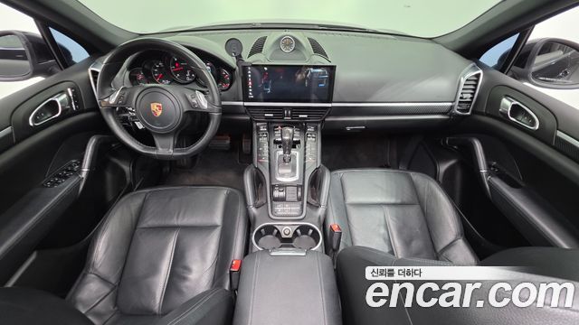 Porsche Cayenne 2013 — photo 10