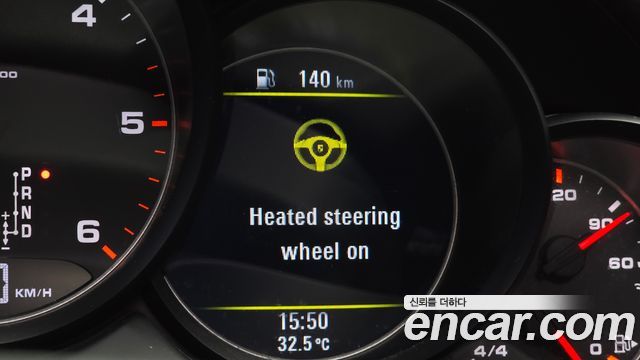 Porsche Cayenne 2013 — photo 27