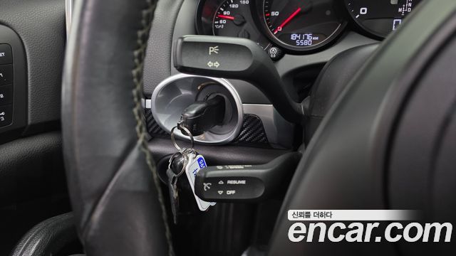 Porsche Cayenne 2013 — photo 33