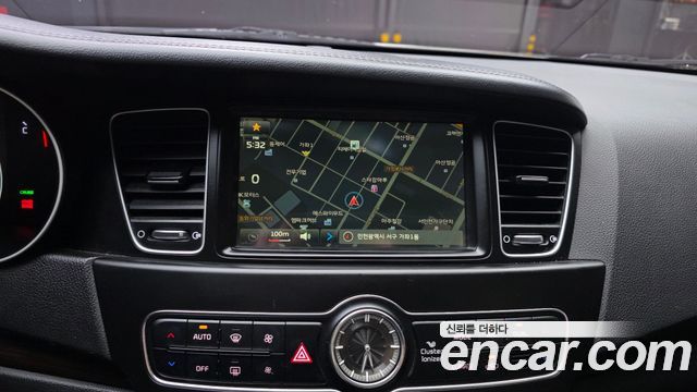 Kia K7 2015 — photo 14
