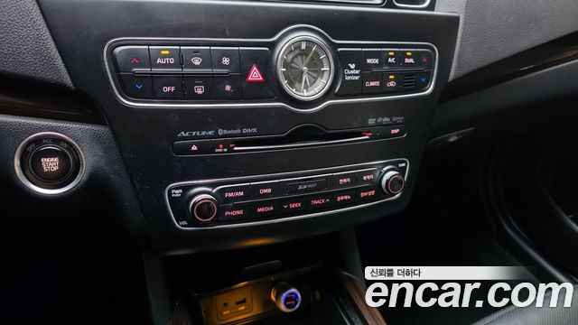 Kia K7 2015 — photo 16
