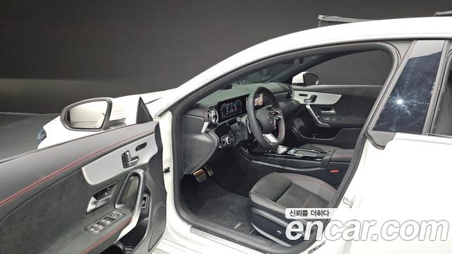 Mercedes-Benz CLA-Class 2024 — photo 13