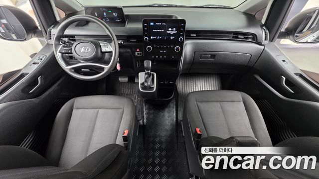 Hyundai Staria 2022 — photo 10