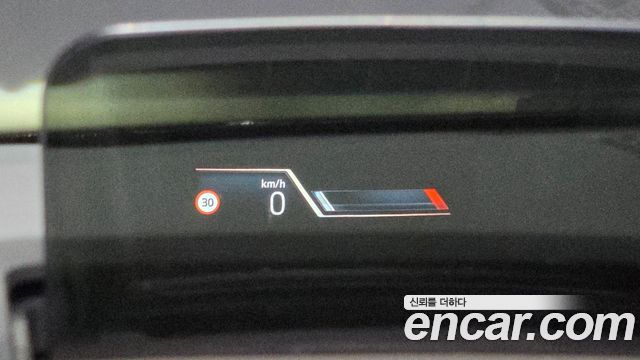 BMW 2-Series 2023 — photo 17
