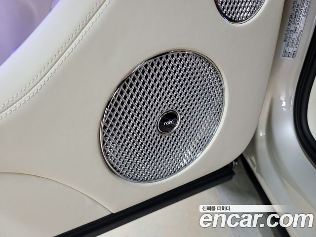 Bentley Bentayga 2026 — photo 16