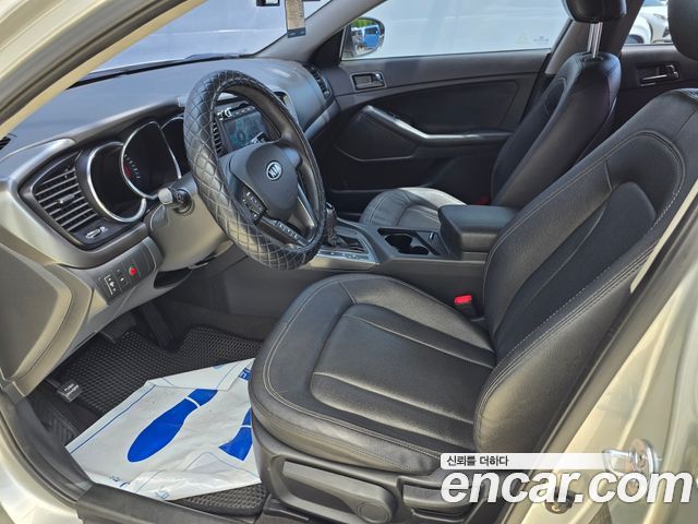 Kia K5 2011 — photo 17