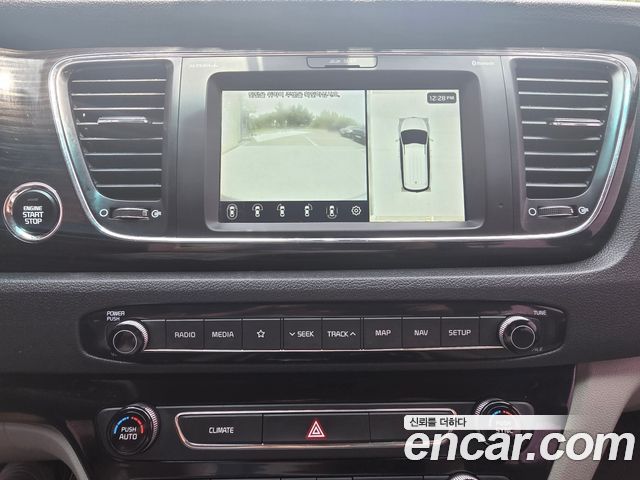 Kia Canival 2019 — photo 14