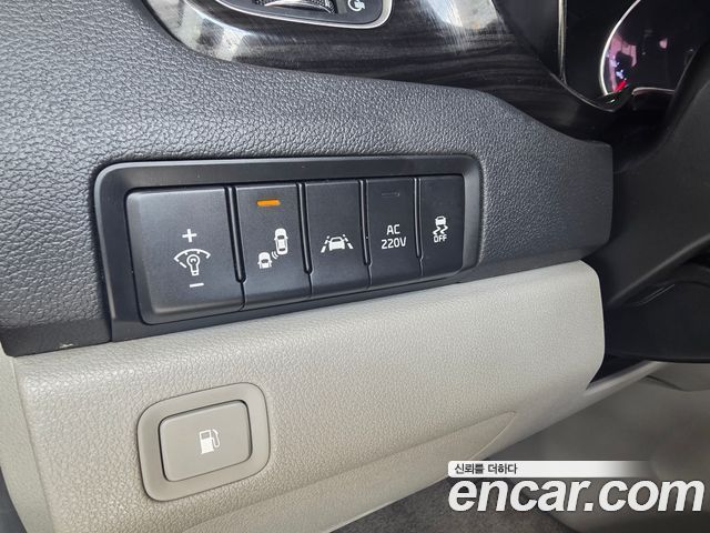 Kia Canival 2019 — photo 16
