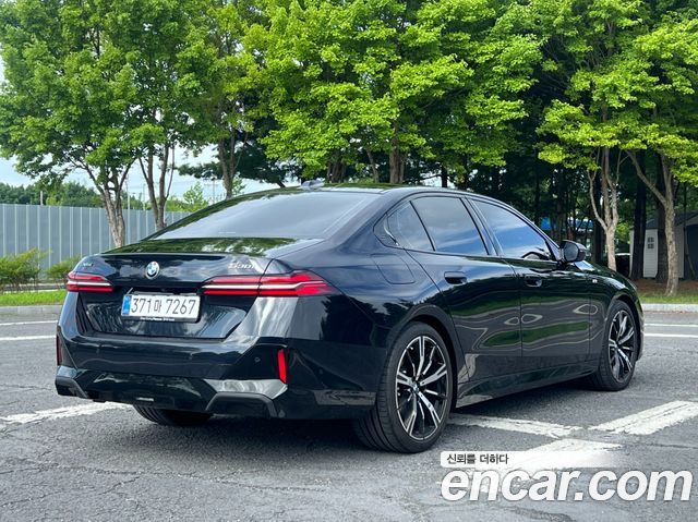 BMW 5-Series 2025 — photo 4