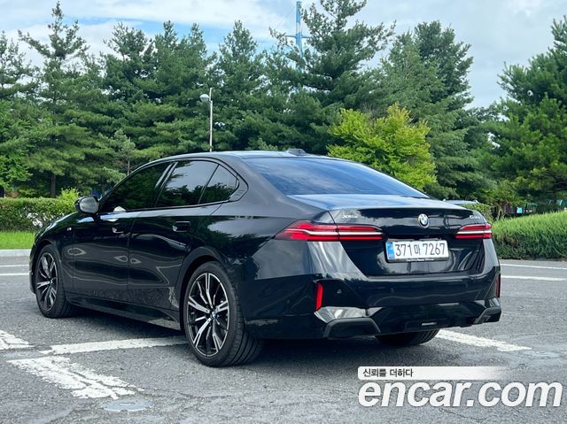 BMW 5-Series 2025 — photo 5
