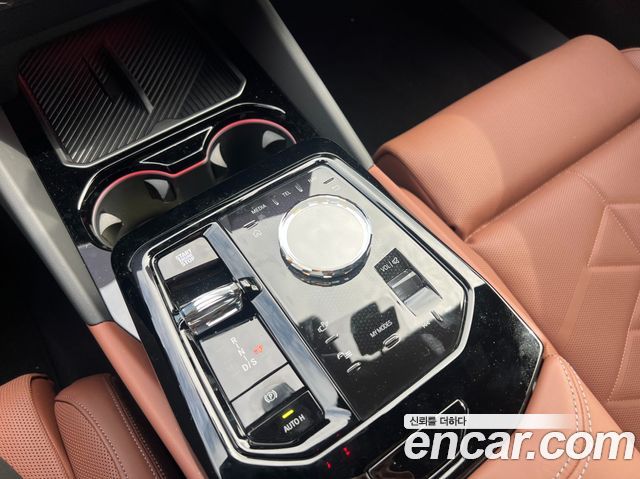 BMW 5-Series 2025 — photo 14
