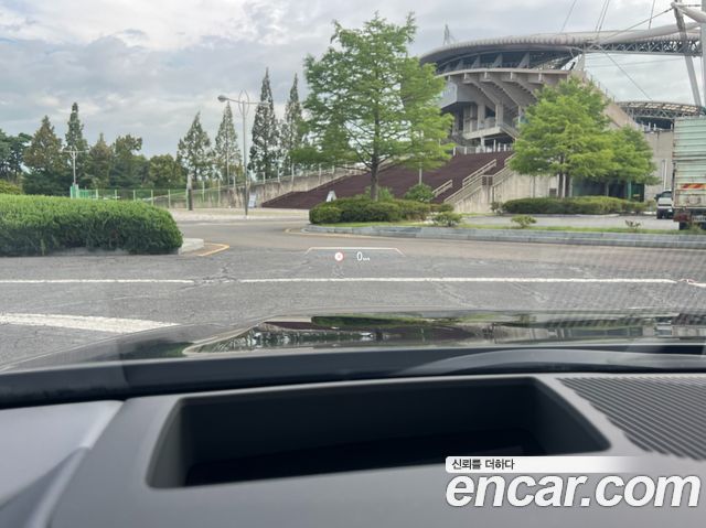 BMW 5-Series 2025 — photo 16