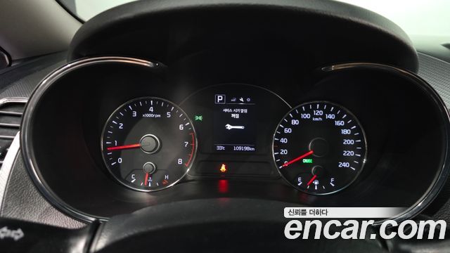 Kia K3 2016 — photo 11