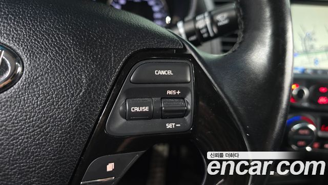 Kia K3 2016 — photo 23