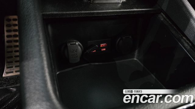Kia K3 2016 — photo 25