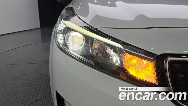 Kia K3 2016 — photo 8