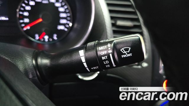 Kia K3 2016 — photo 28