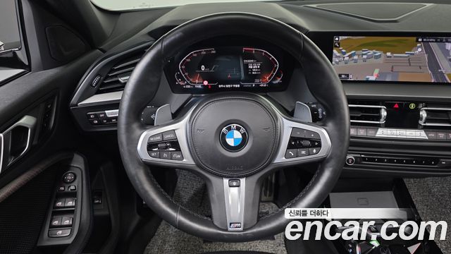BMW 1-Series 2023 — photo 21