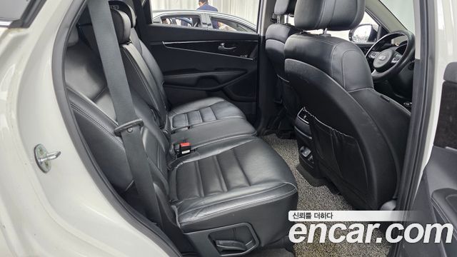 Kia Sorento 2015 — photo 11