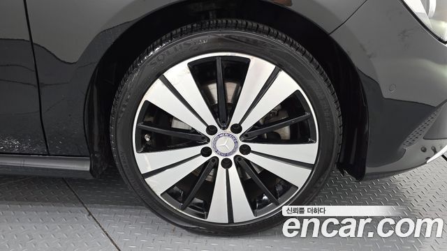Mercedes-Benz CLA-Class 2017 — photo 5