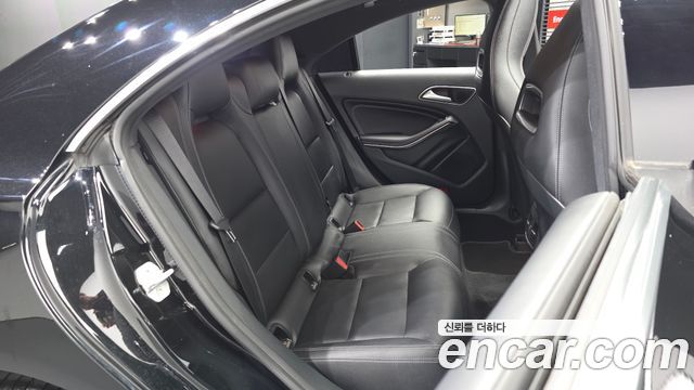 Mercedes-Benz CLA-Class 2017 — photo 12