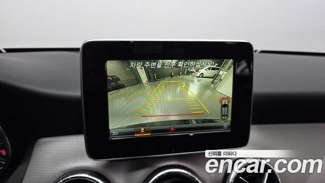 Mercedes-Benz CLA-Class 2017 — photo 14