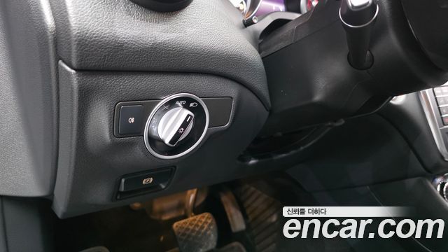 Mercedes-Benz CLA-Class 2017 — photo 18