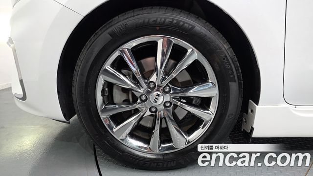Kia Canival 2019 — photo 5