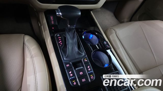 Kia Canival 2019 — photo 9
