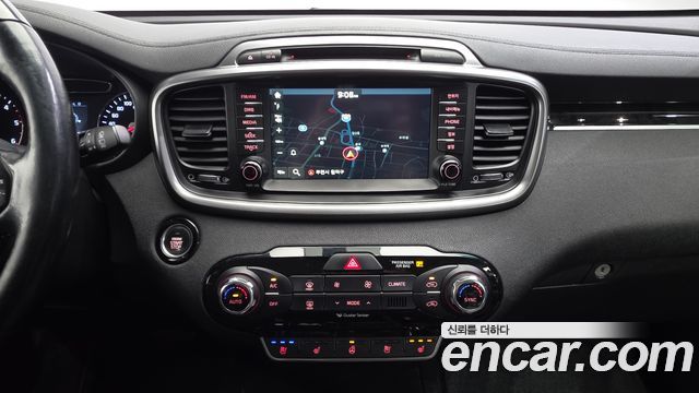 Kia Sorento 2016 — photo 20