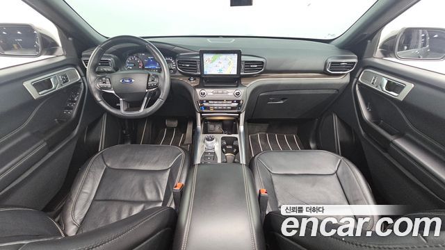 Ford Explorer 2020 — photo 10