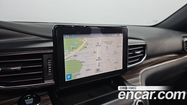 Ford Explorer 2020 — photo 20