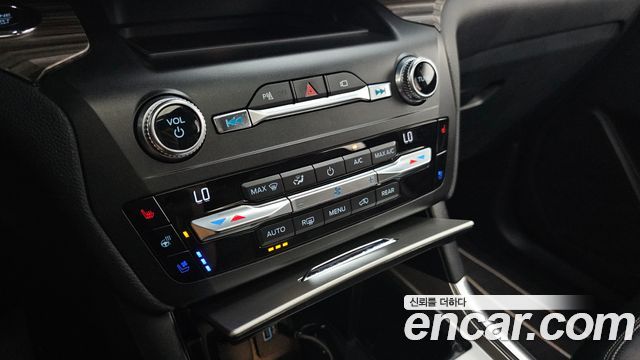 Ford Explorer 2020 — photo 23