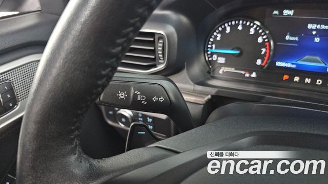 Ford Explorer 2020 — photo 34