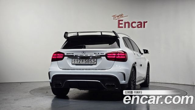 Mercedes-Benz GLA-Class 2018 — photo 4
