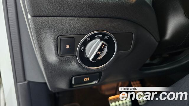 Mercedes-Benz GLA-Class 2018 — photo 26