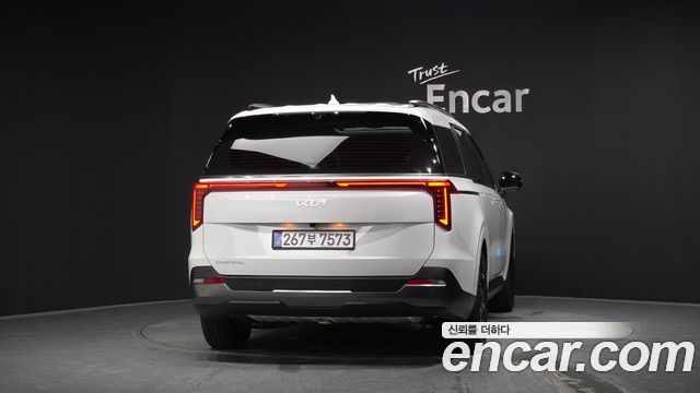 Kia Canival 2025 — photo 4