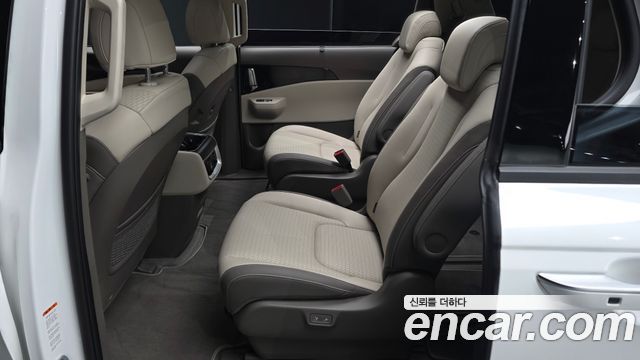 Kia Canival 2025 — photo 11