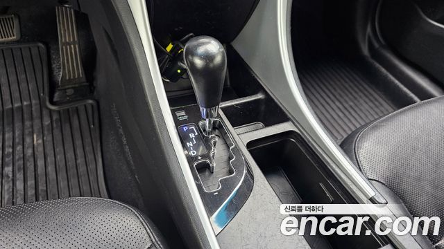 Hyundai Sonata 2011 — photo 9