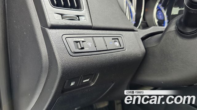 Hyundai Sonata 2011 — photo 16