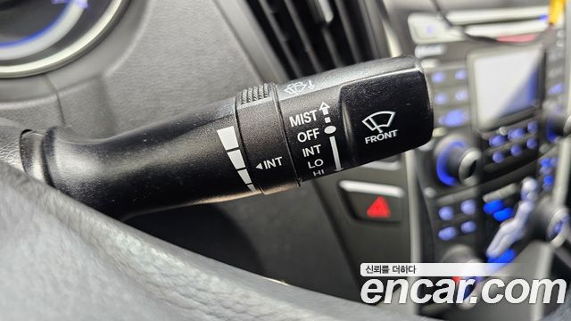 Hyundai Sonata 2011 — photo 19
