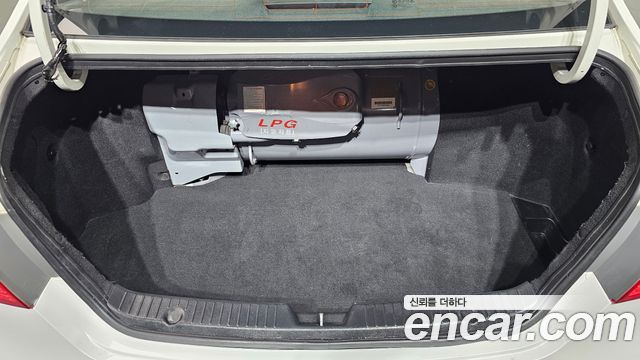 Hyundai Sonata 2011 — photo 20